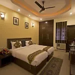 Hotel Deep Residency